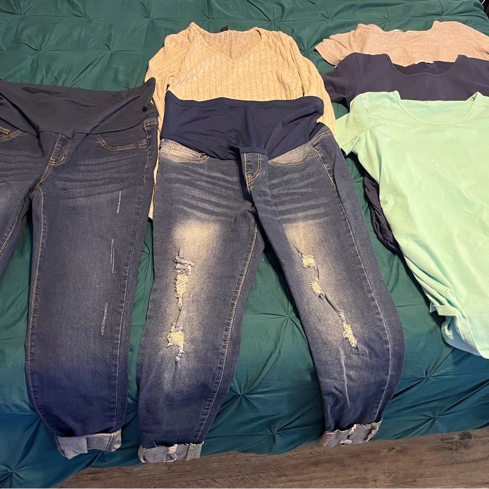 Maternity clothes